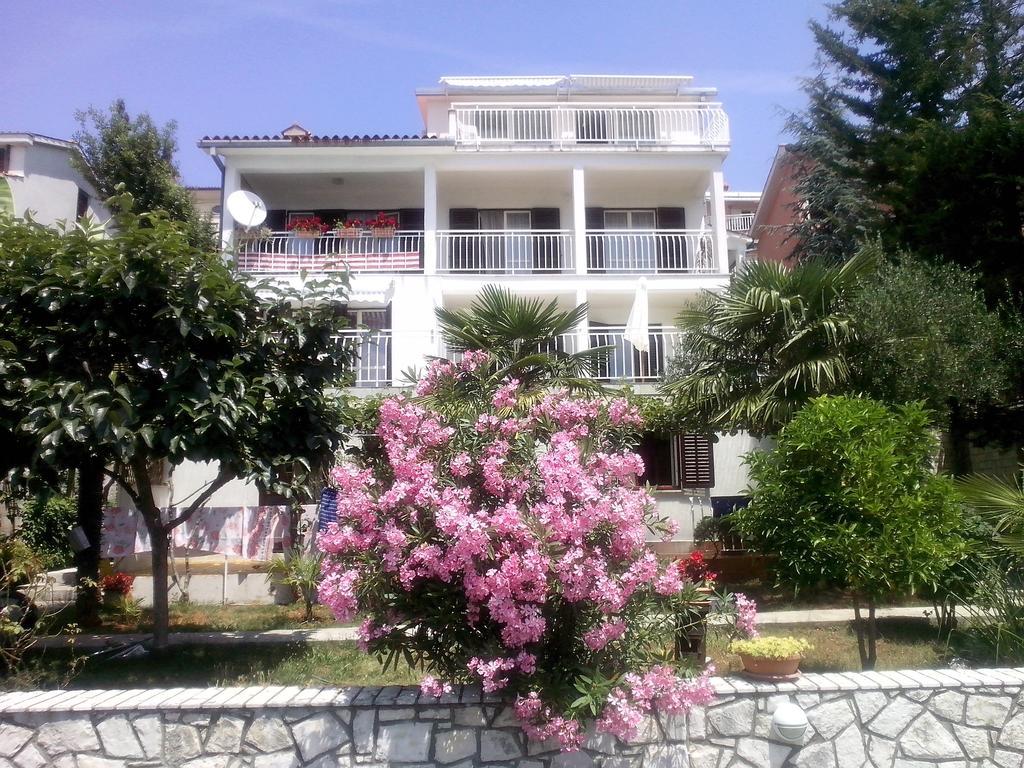 Apartment Sandra Rabac Ruang foto
