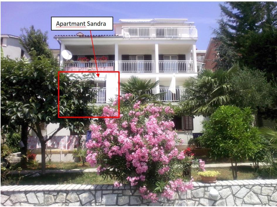 Apartment Sandra Rabac Bagian luar foto